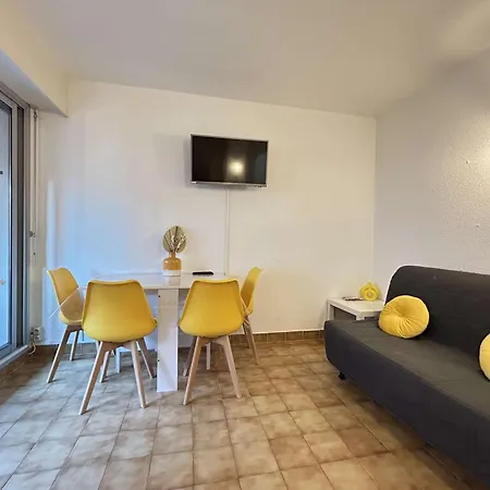 Apartment Ste Maxime : Appt 2p, 4 Couchages, Piscine, Parking - Fr-1-226-556 Sainte-Maxime